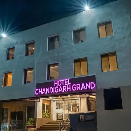 Treebo Chandigarh Grand-3
